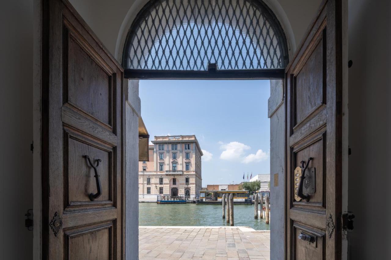 Venetian Palace R&r Apartamento